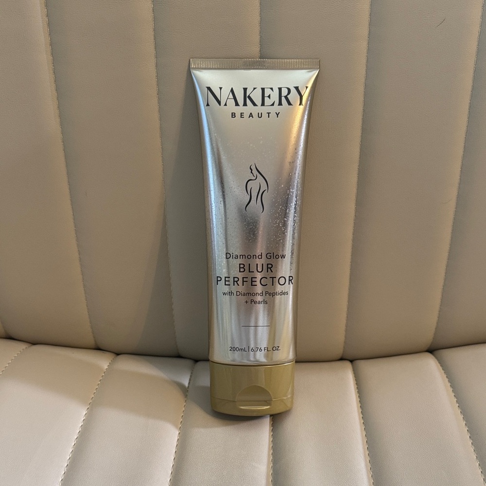 Nakery Beauty Diamond Glow Blur Perfector